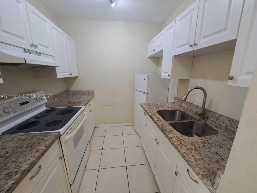 2303 S Federal Highway 8 Property Photo 8