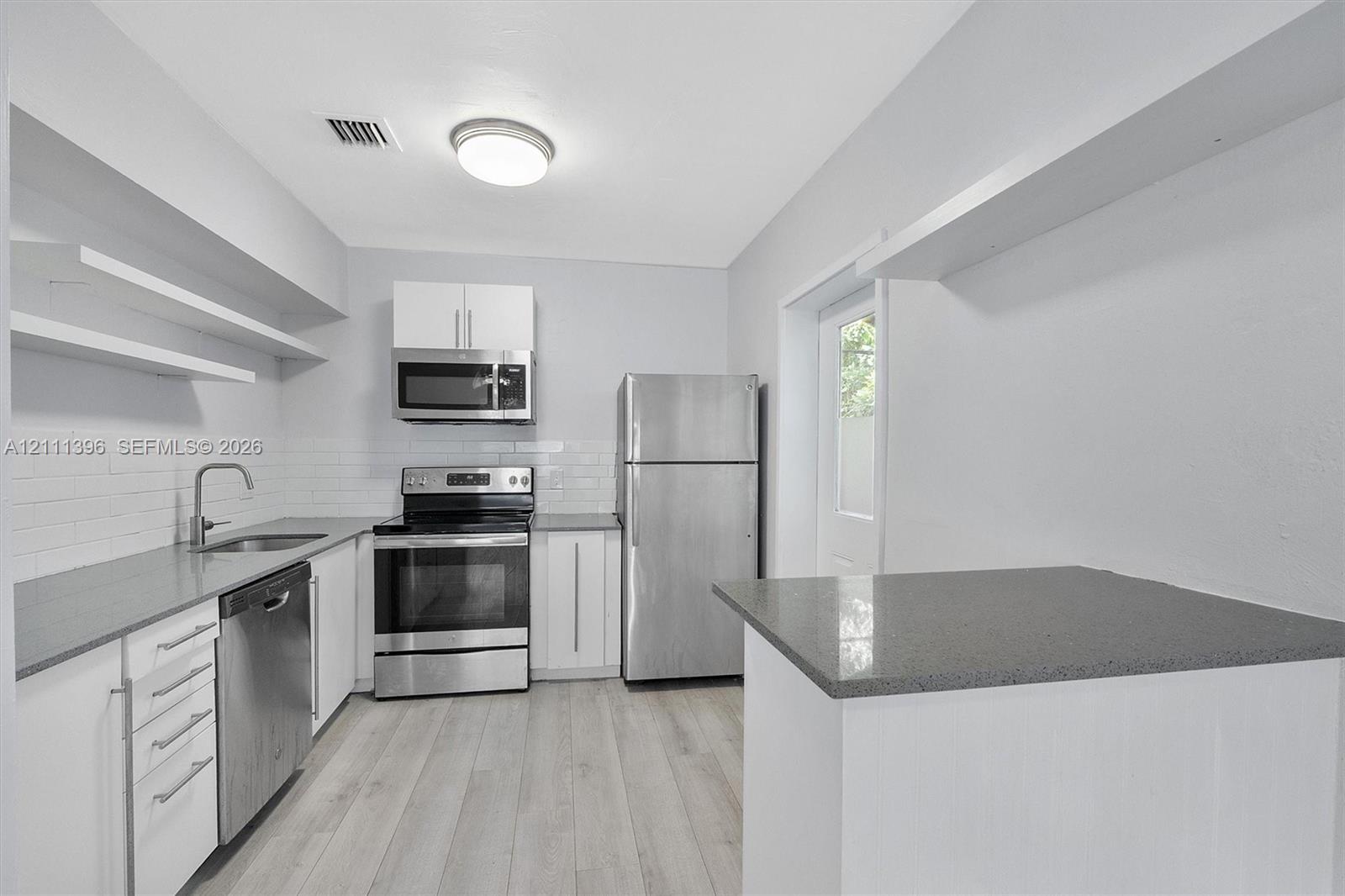 1159 Ne 18th Street 1159 Property Photo 6
