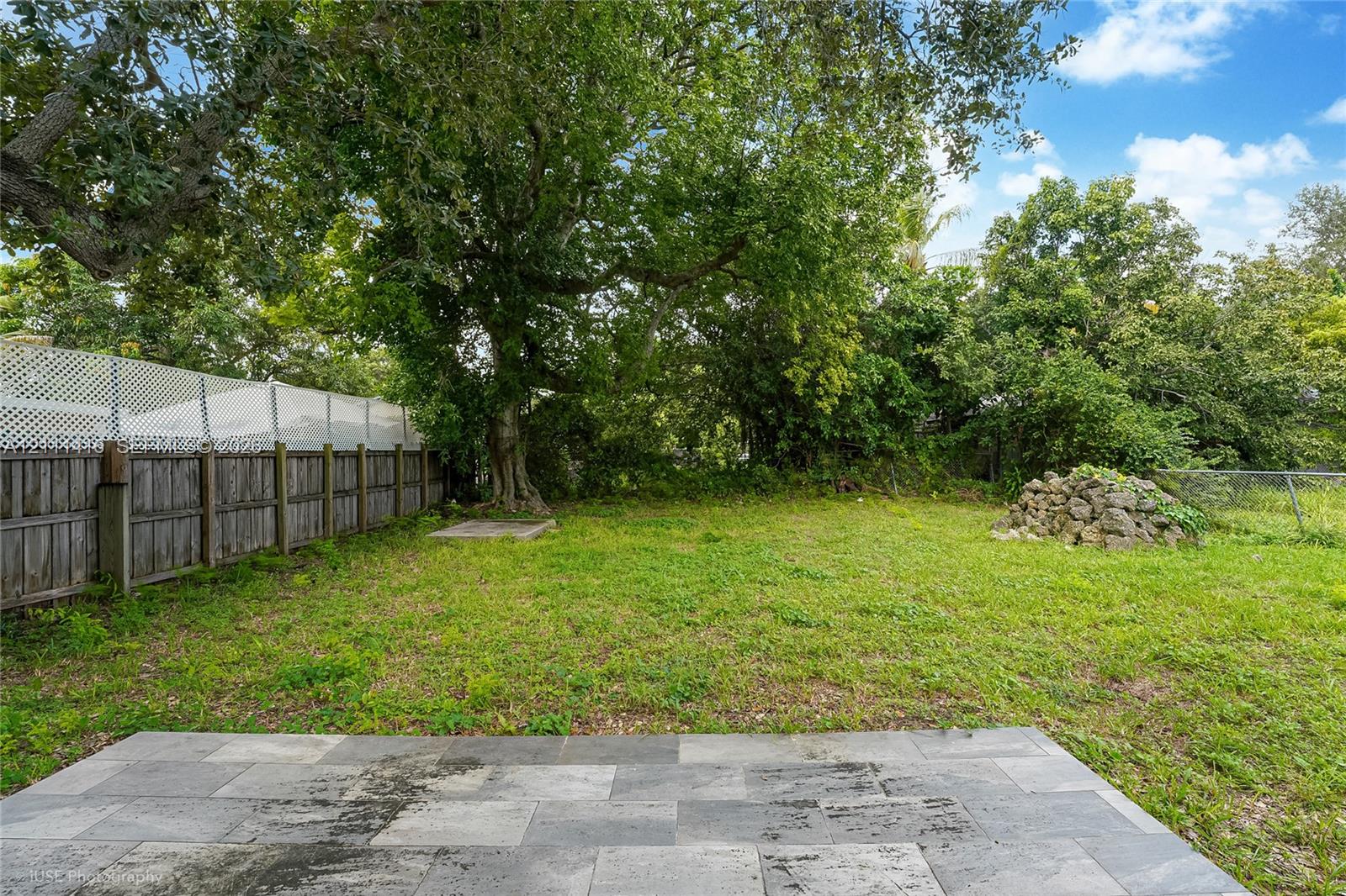 1053 Nw 55th Street Property Photo 7