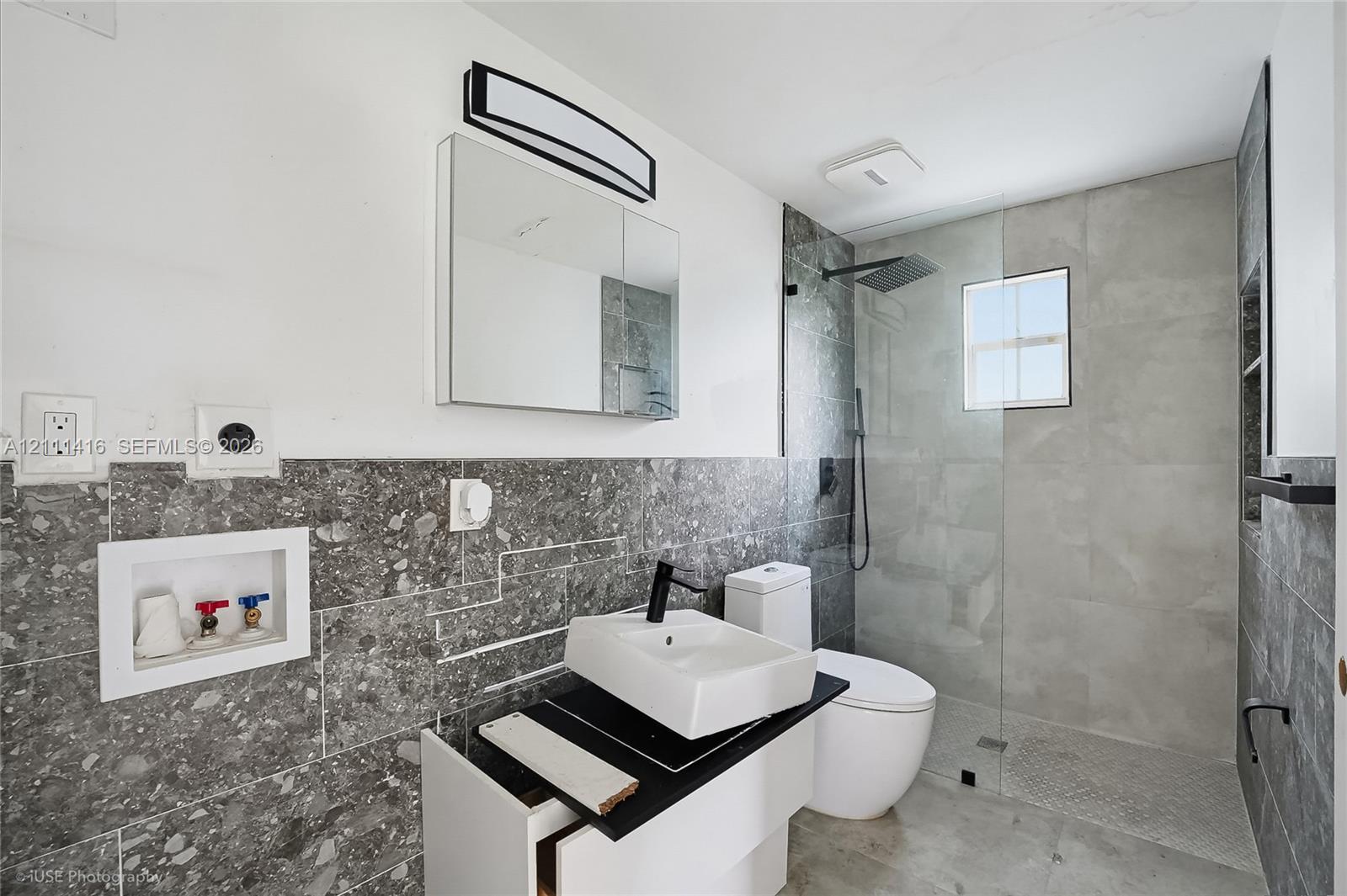 1053 Nw 55th Street Property Photo 14