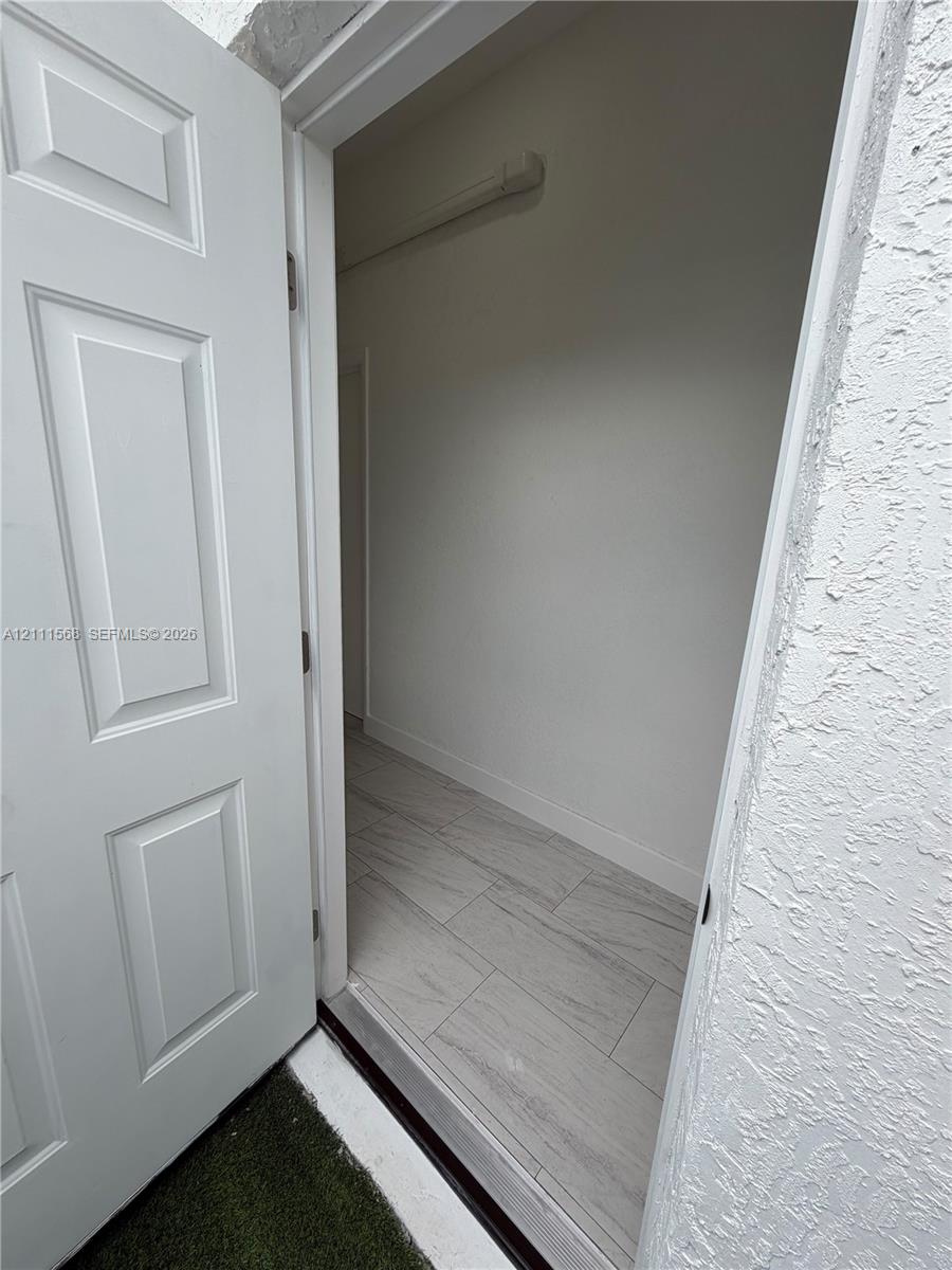 A12111568 Property Photo 2
