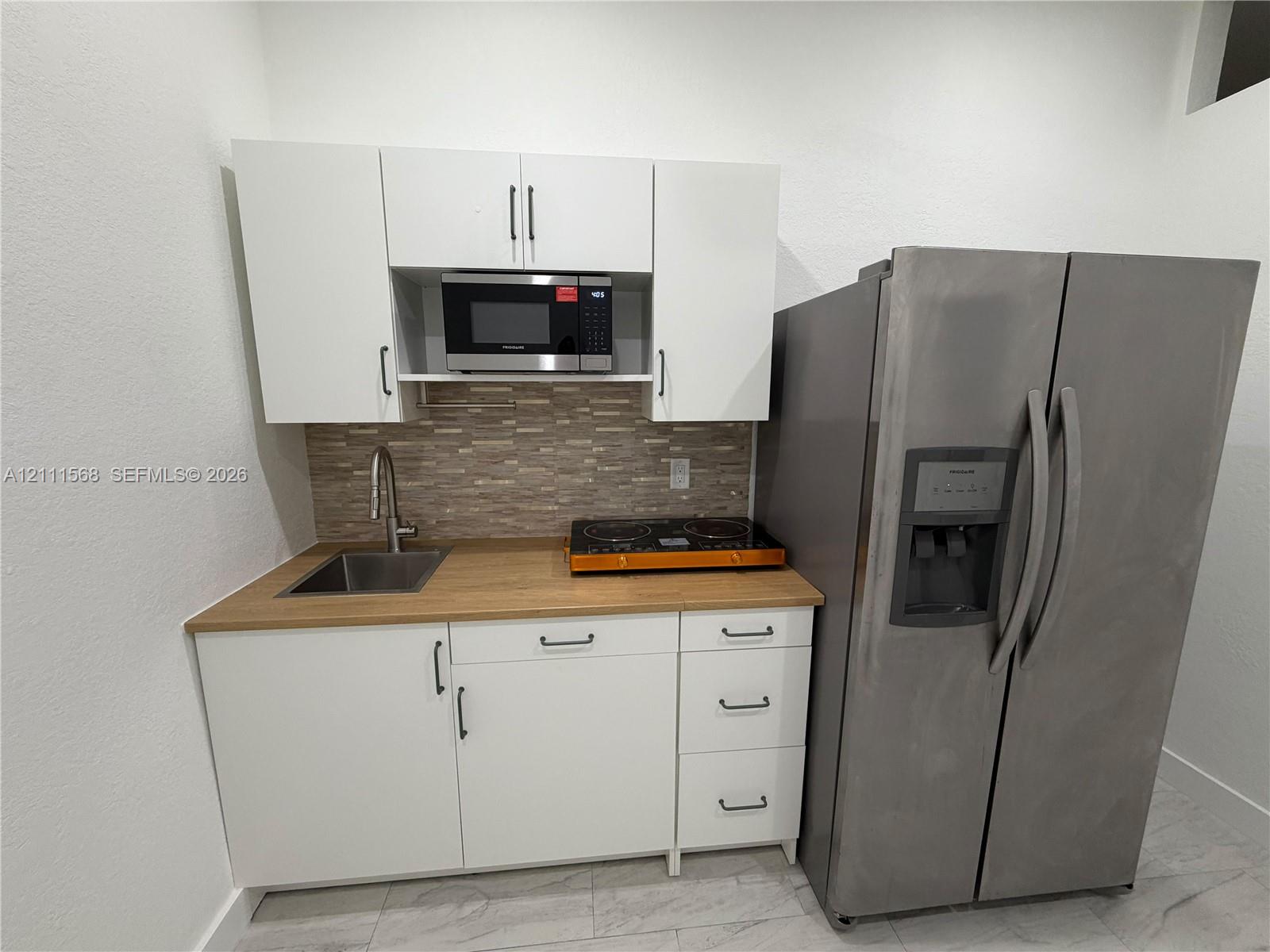 A12111568 Property Photo 5