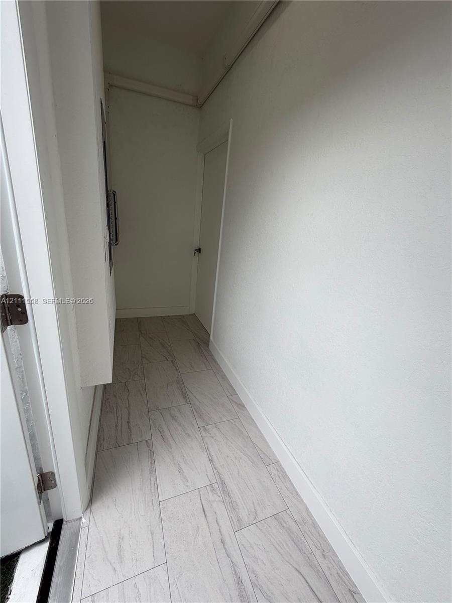 A12111568 Property Photo 7