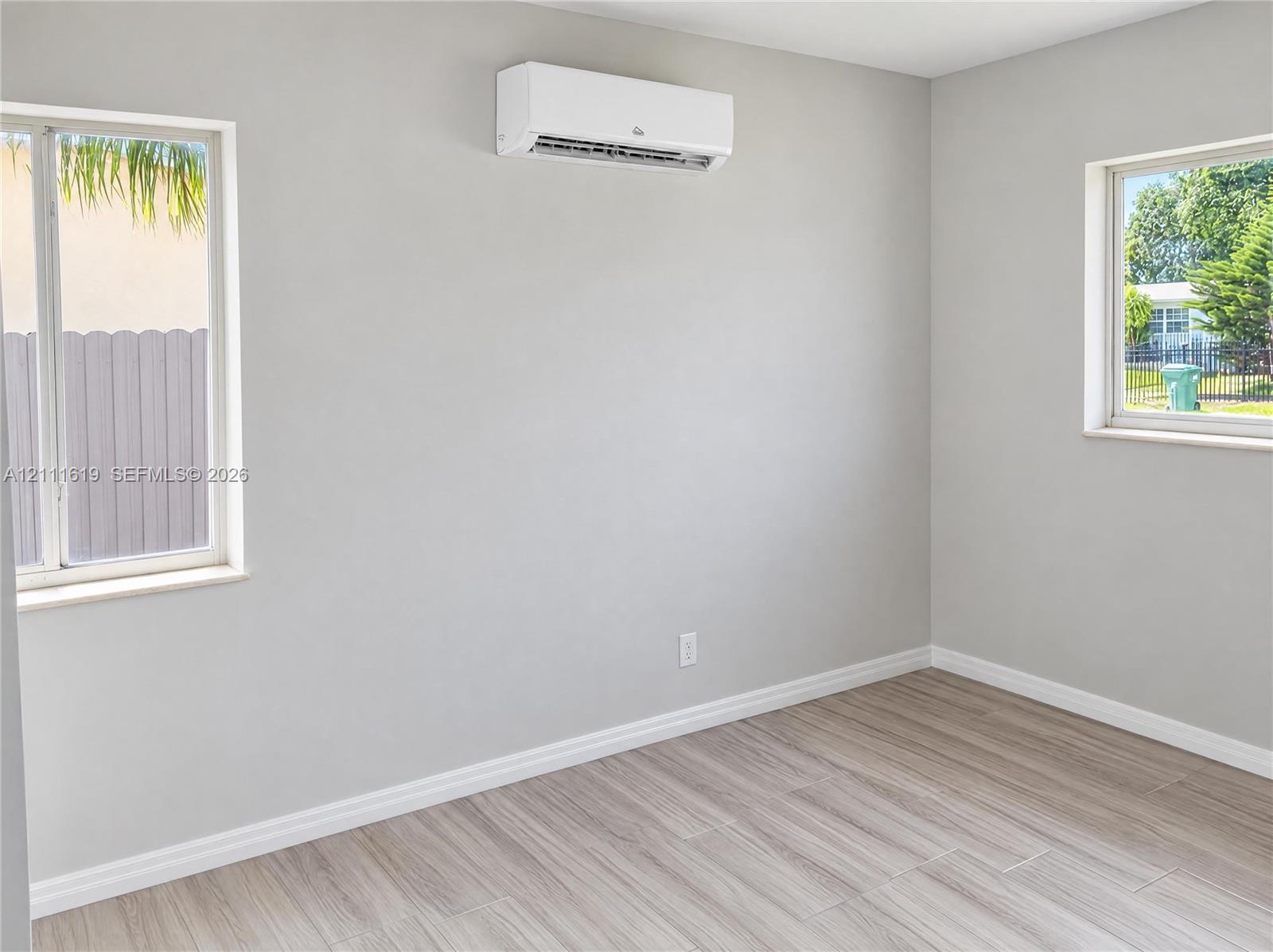 18105 Nw 7th Court Property Photo 11