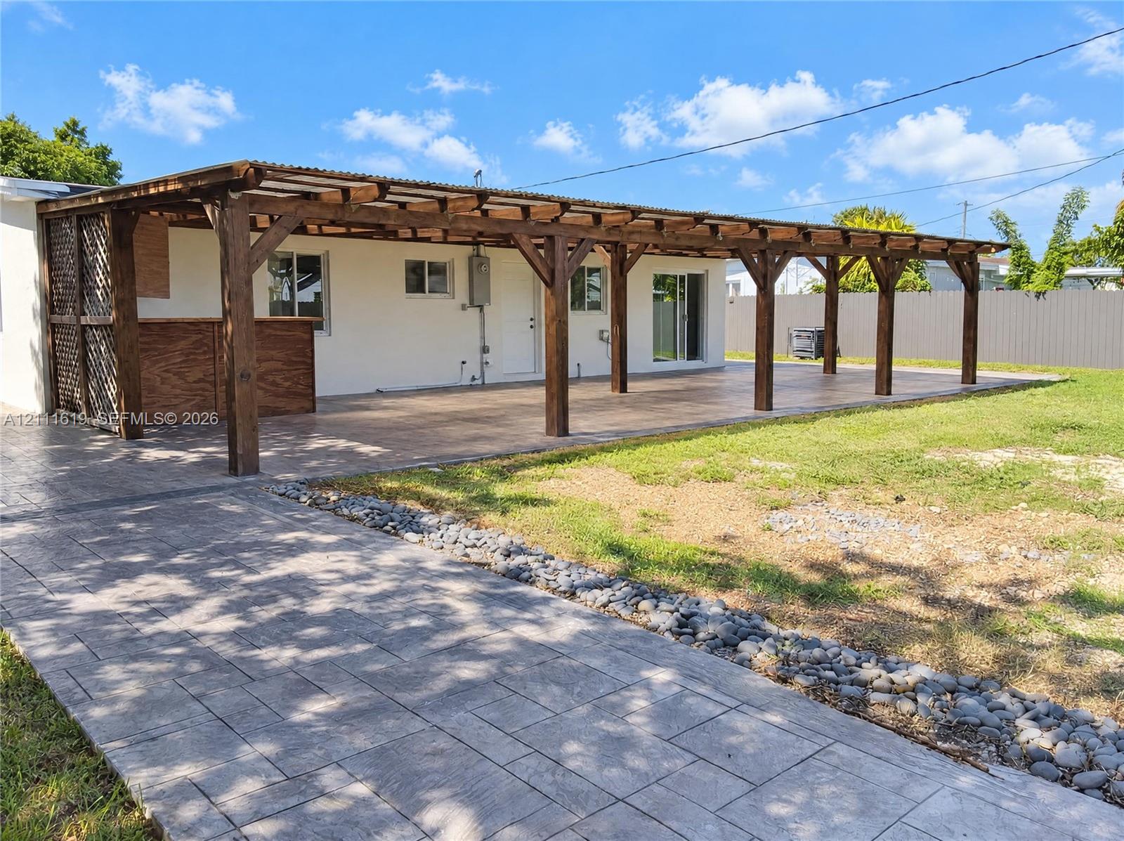 18105 Nw 7th Court Property Photo 16