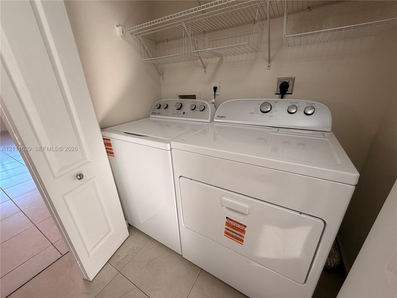 2425 W 76th Street 204 Property Photo 3