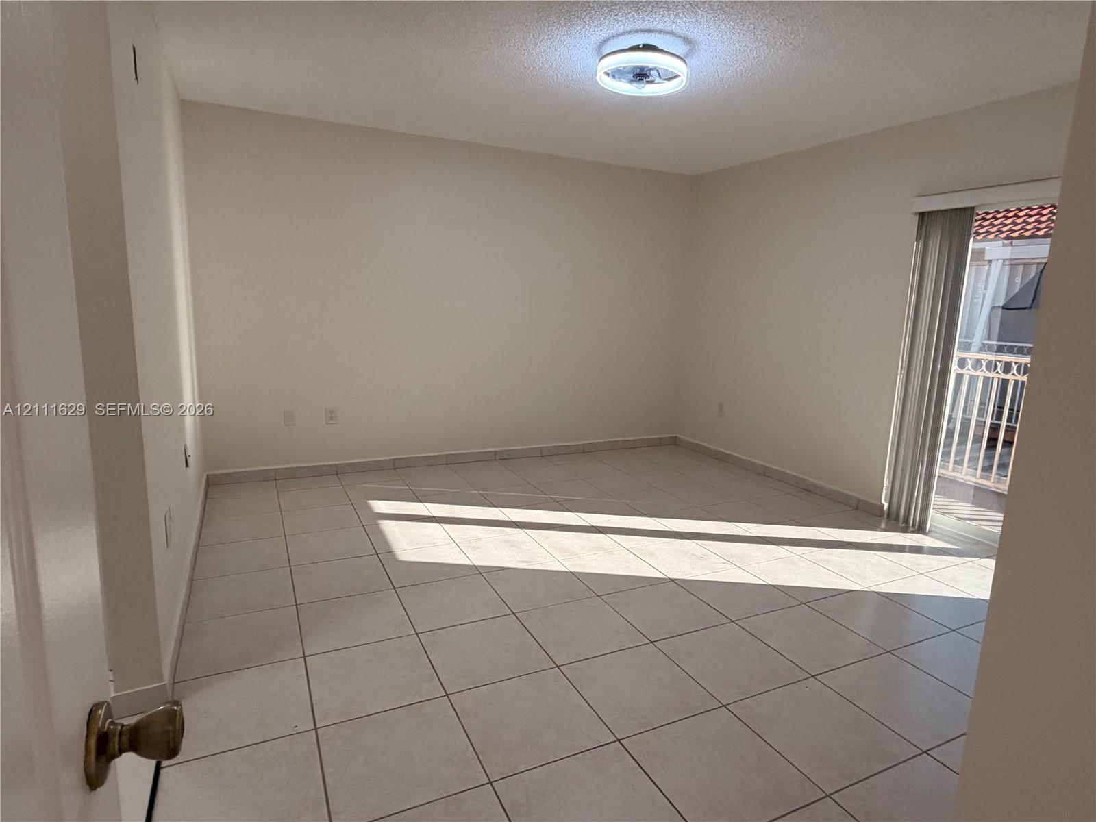 2425 W 76th Street 204 Property Photo 10