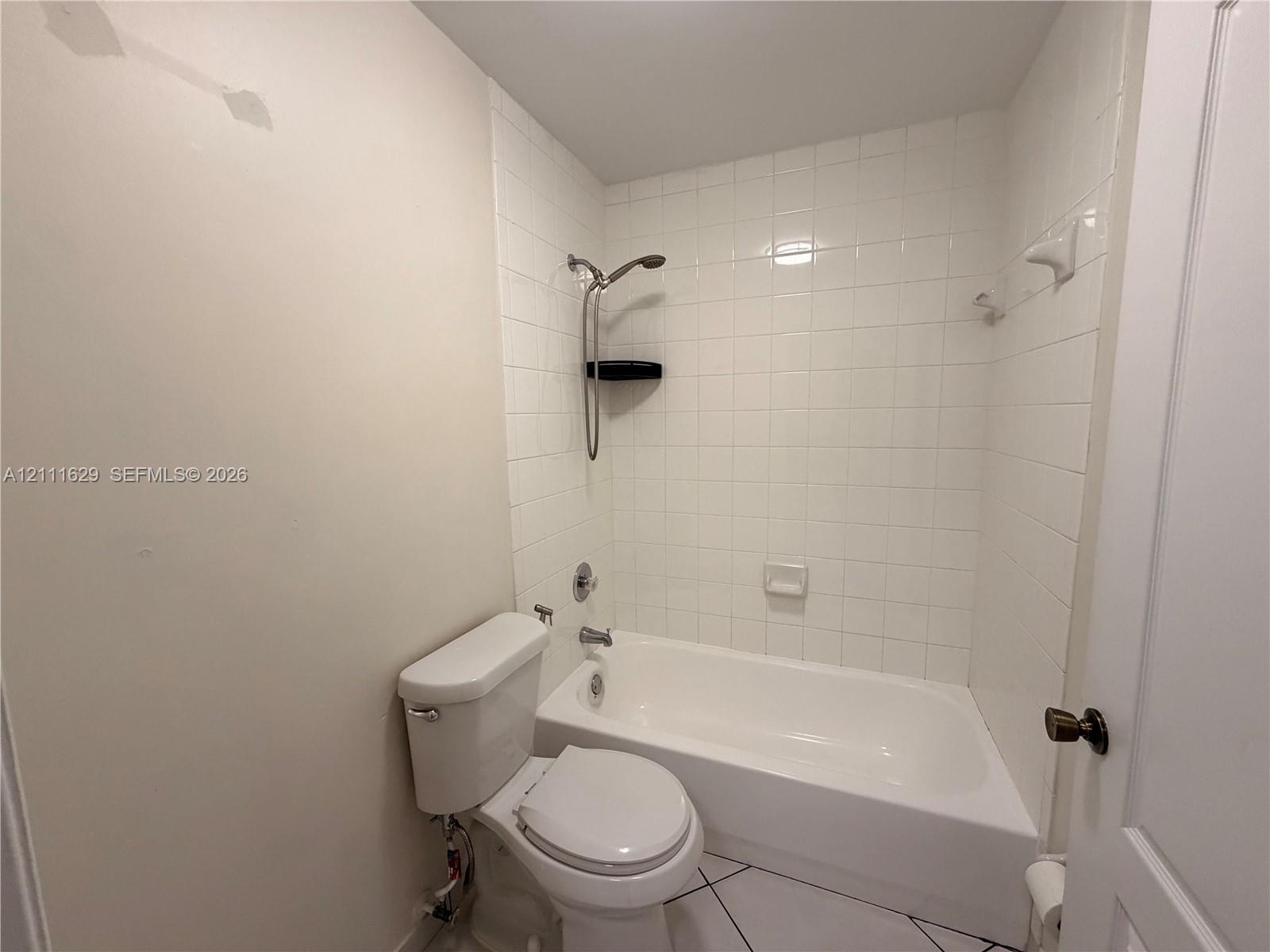 2425 W 76th Street 204 Property Photo 13