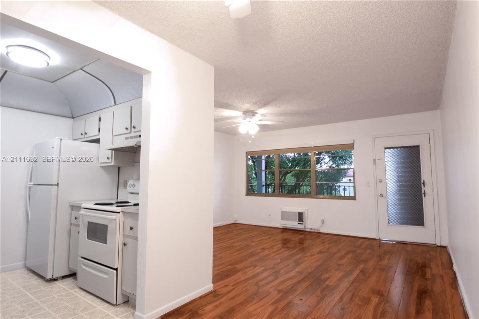 13450 Sw 3rd Street 310d Property Photo 4