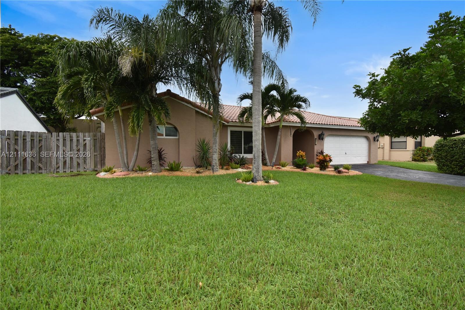 6671 W Wedgewood Avenue Property Photo 1