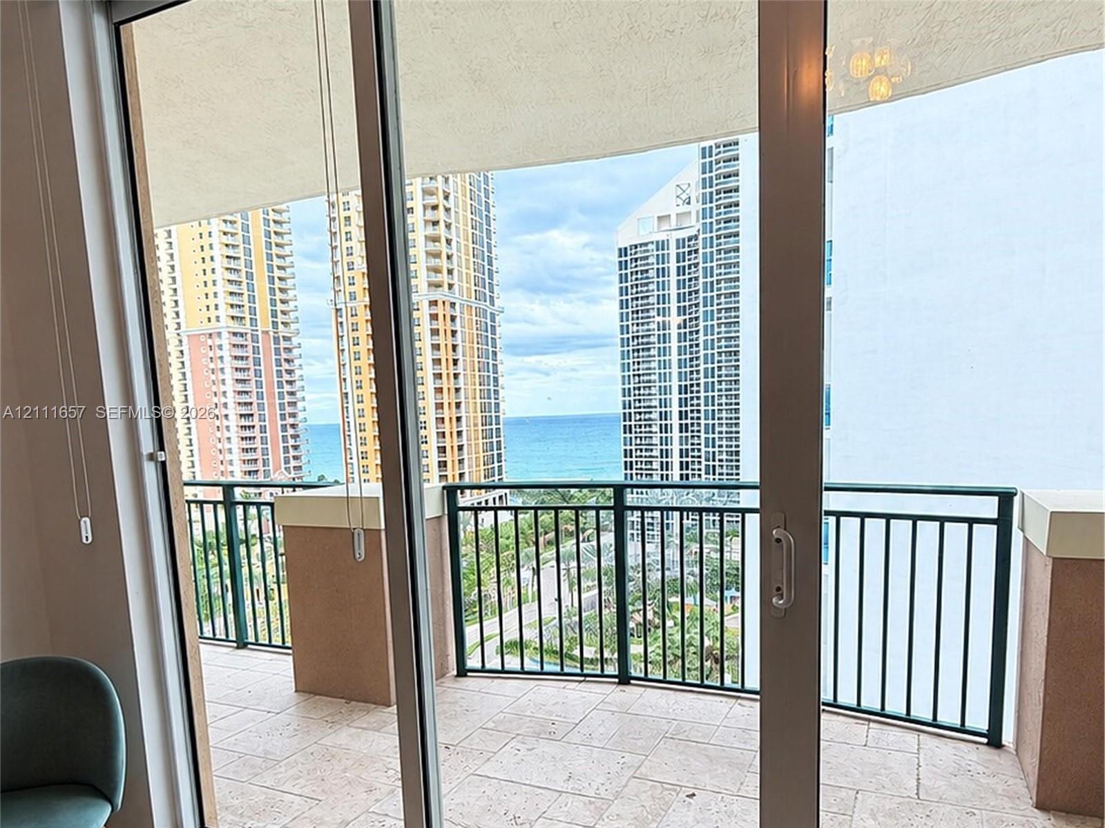 17555 Atlantic Boulevard Ph5 Property Photo 7