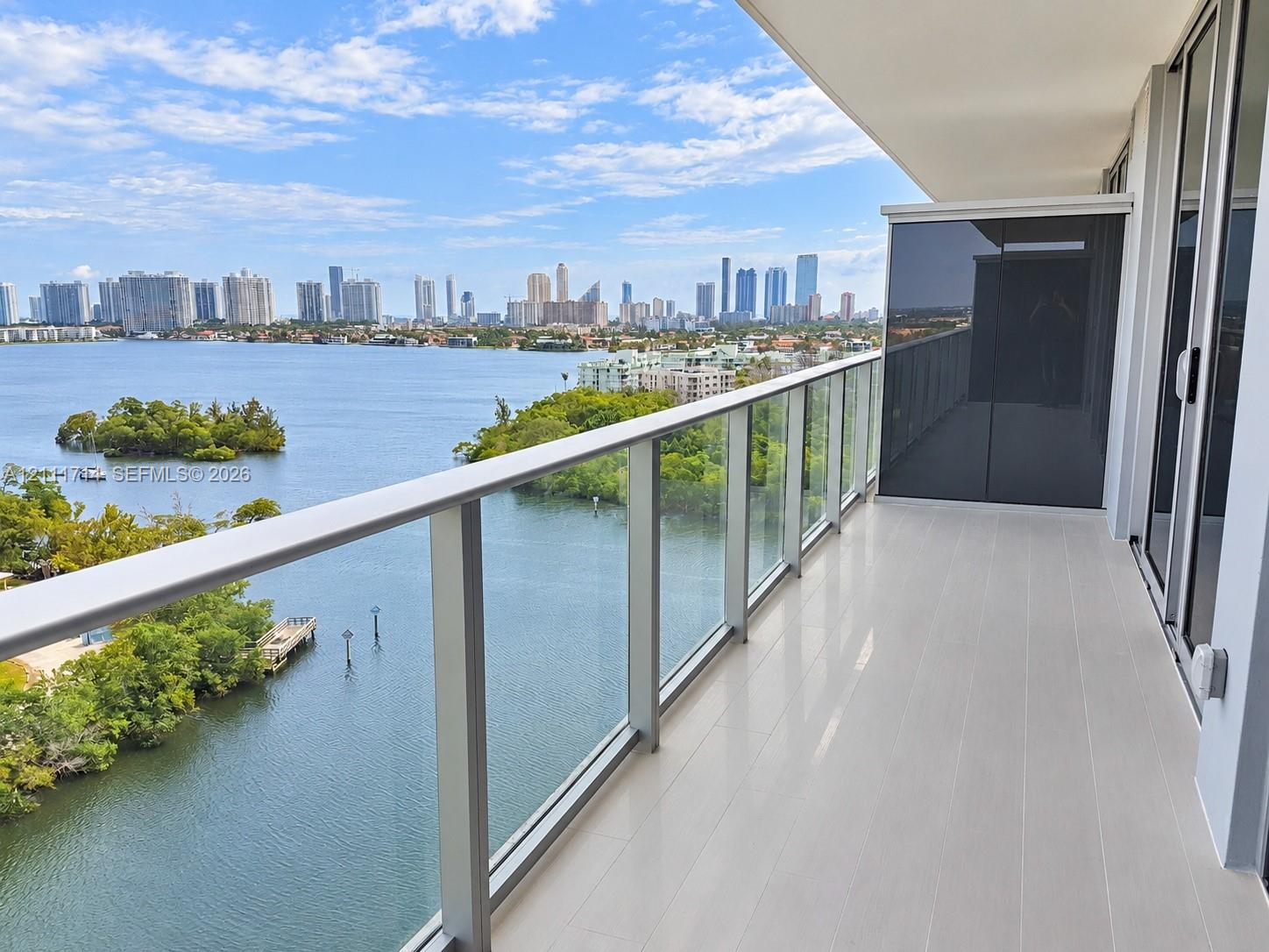 16385 Biscayne Boulevard 1402 Property Photo 1