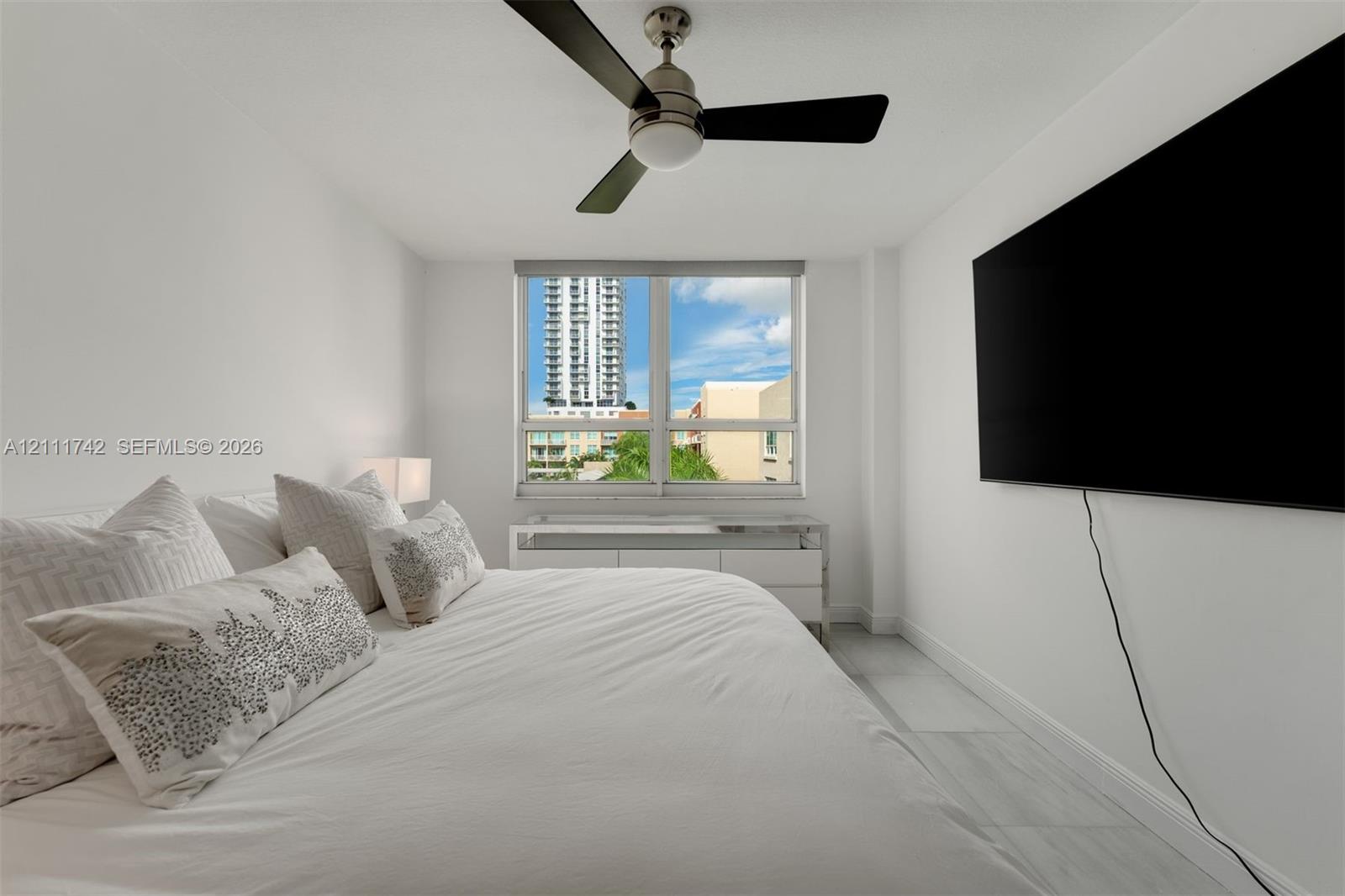 2000 N Bayshore Drive 619 Property Photo 13