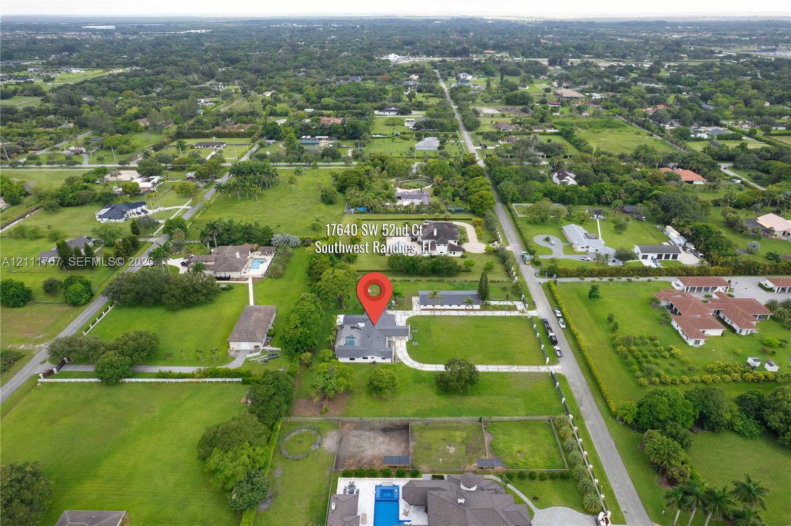17640 Sw 52nd Court Property Photo 78