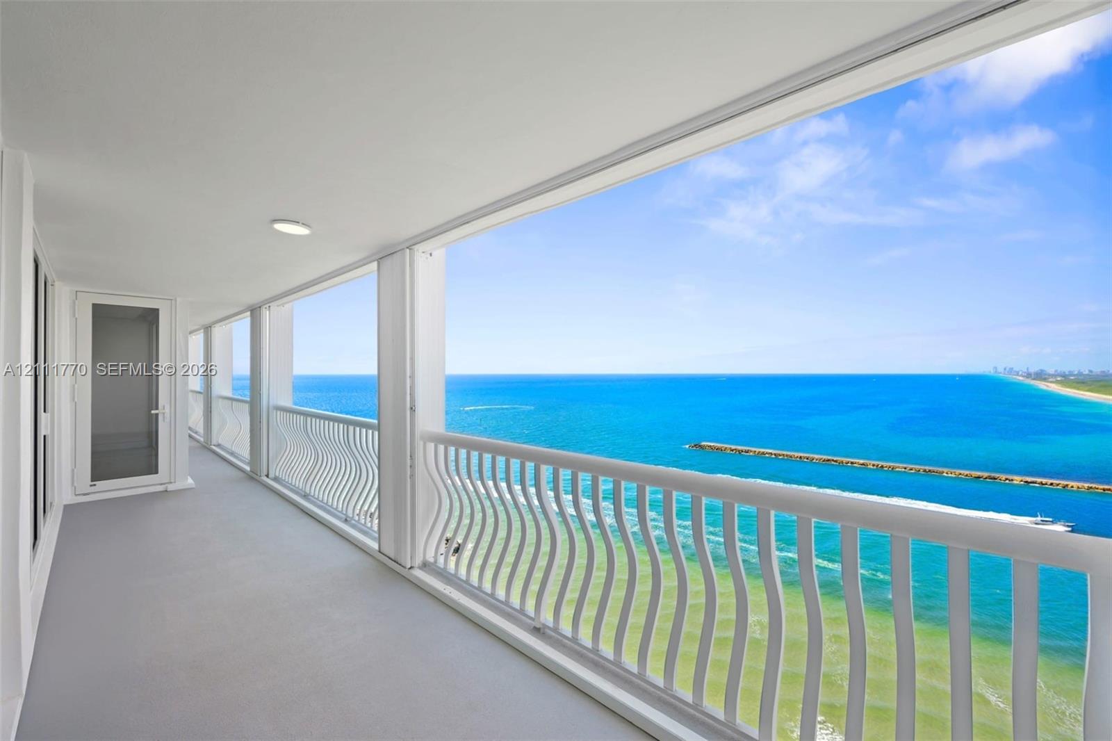 2200 S Ocean Lane 2204 Property Photo 3