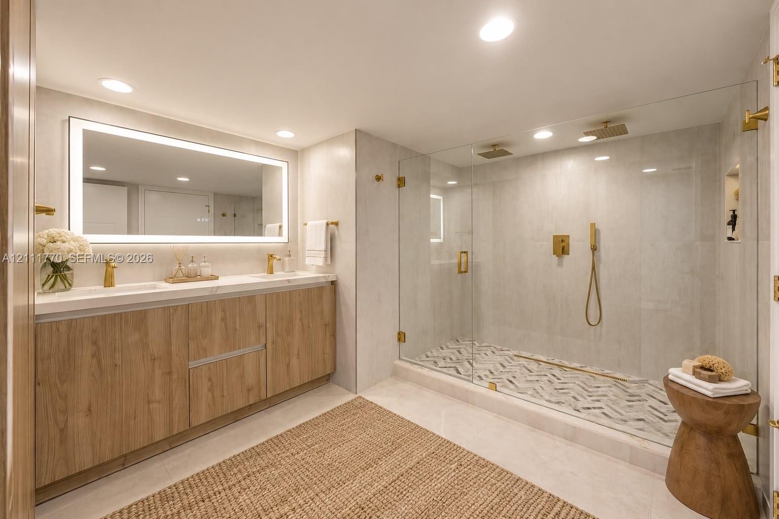 2200 S Ocean Lane 2204 Property Photo 7