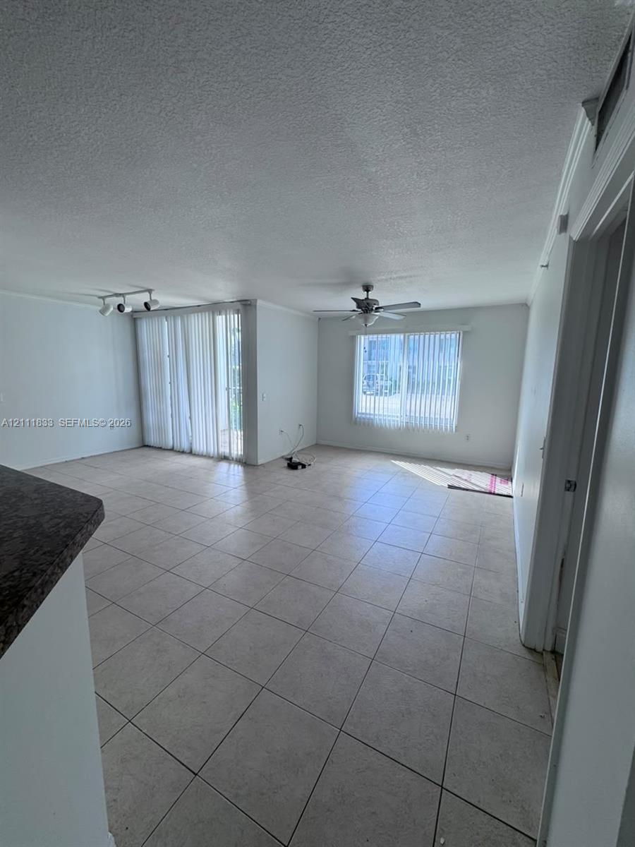 207 Villa Circle 207 Property Photo 3