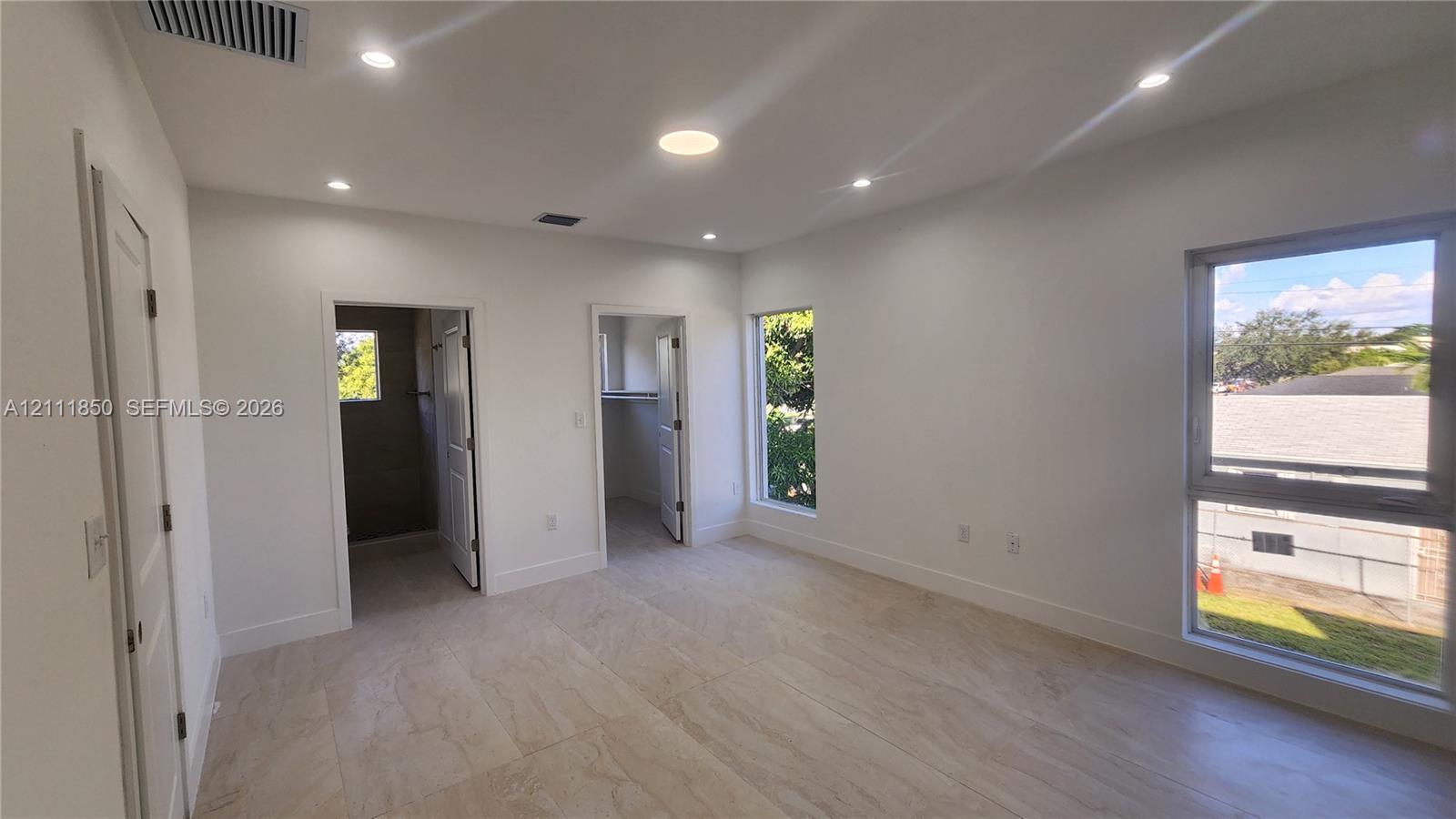 2914 Nw 57th Street 2914 Property Photo 11
