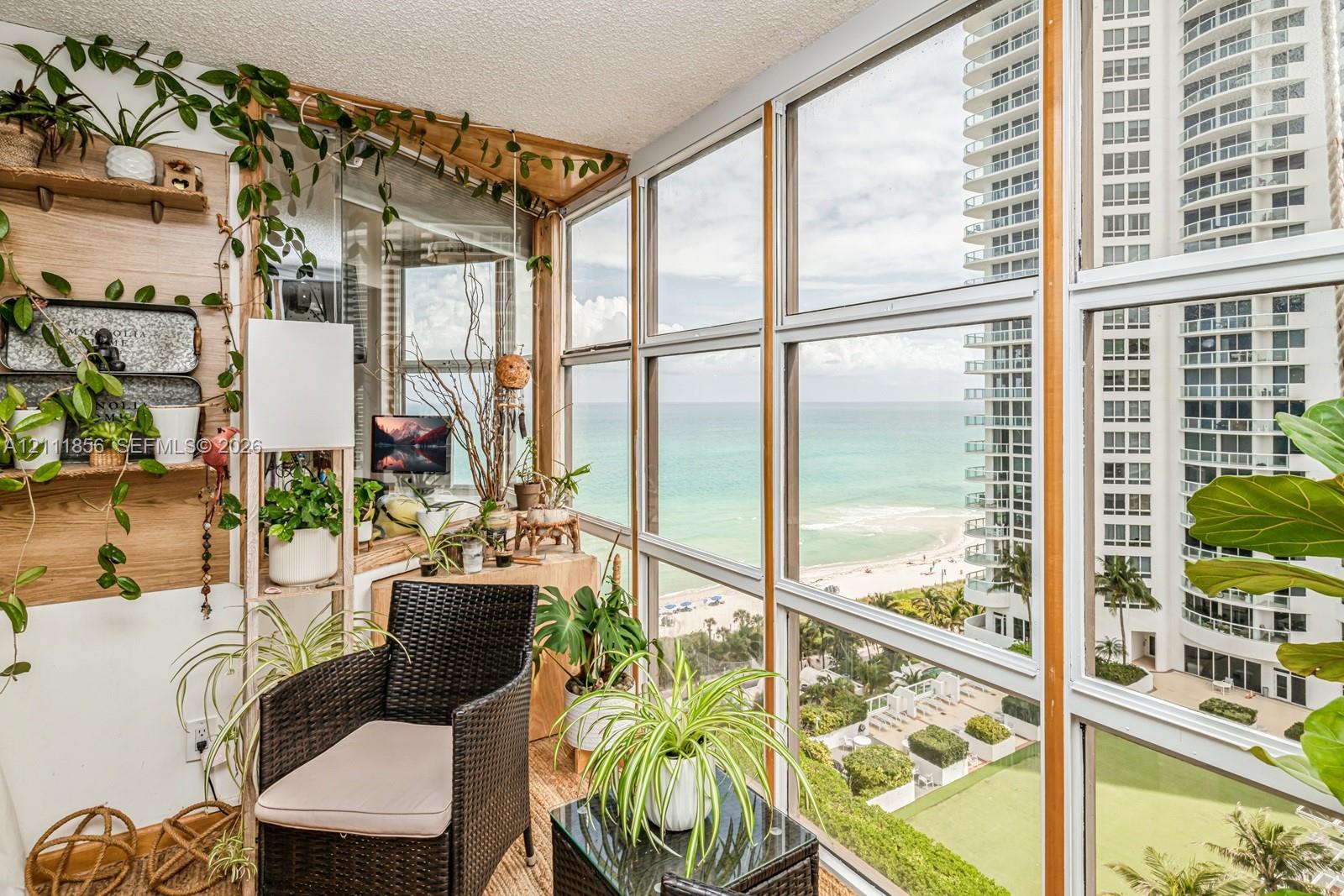 6423 Collins Avenue 1602 Property Photo 8