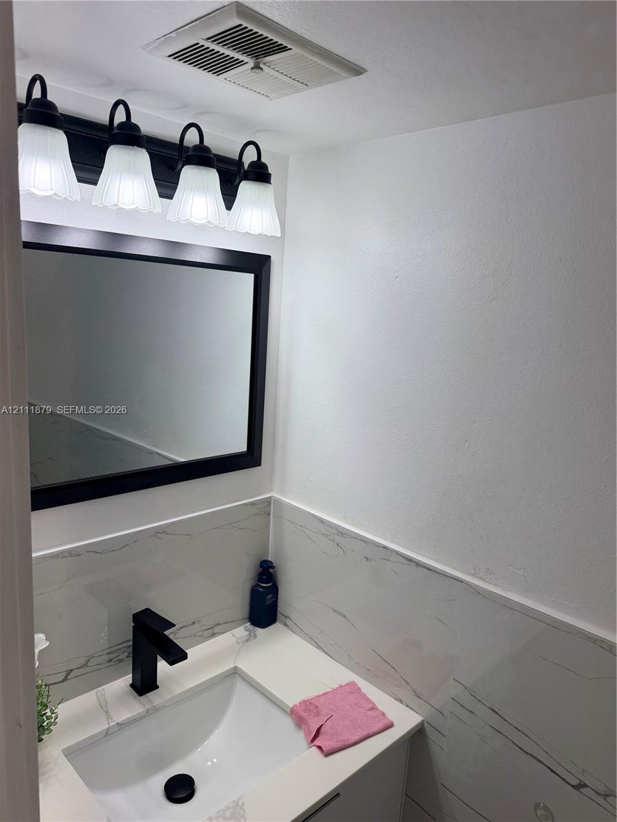 13771 Sw 84th Street G Property Photo 9