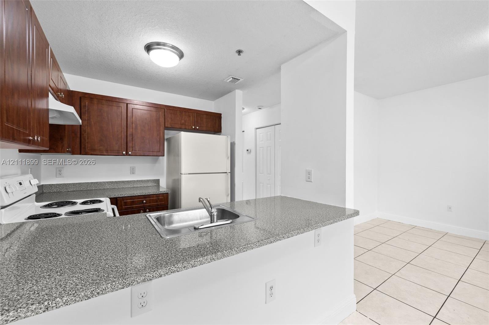 2461 W 78th Street 103 Property Photo 1