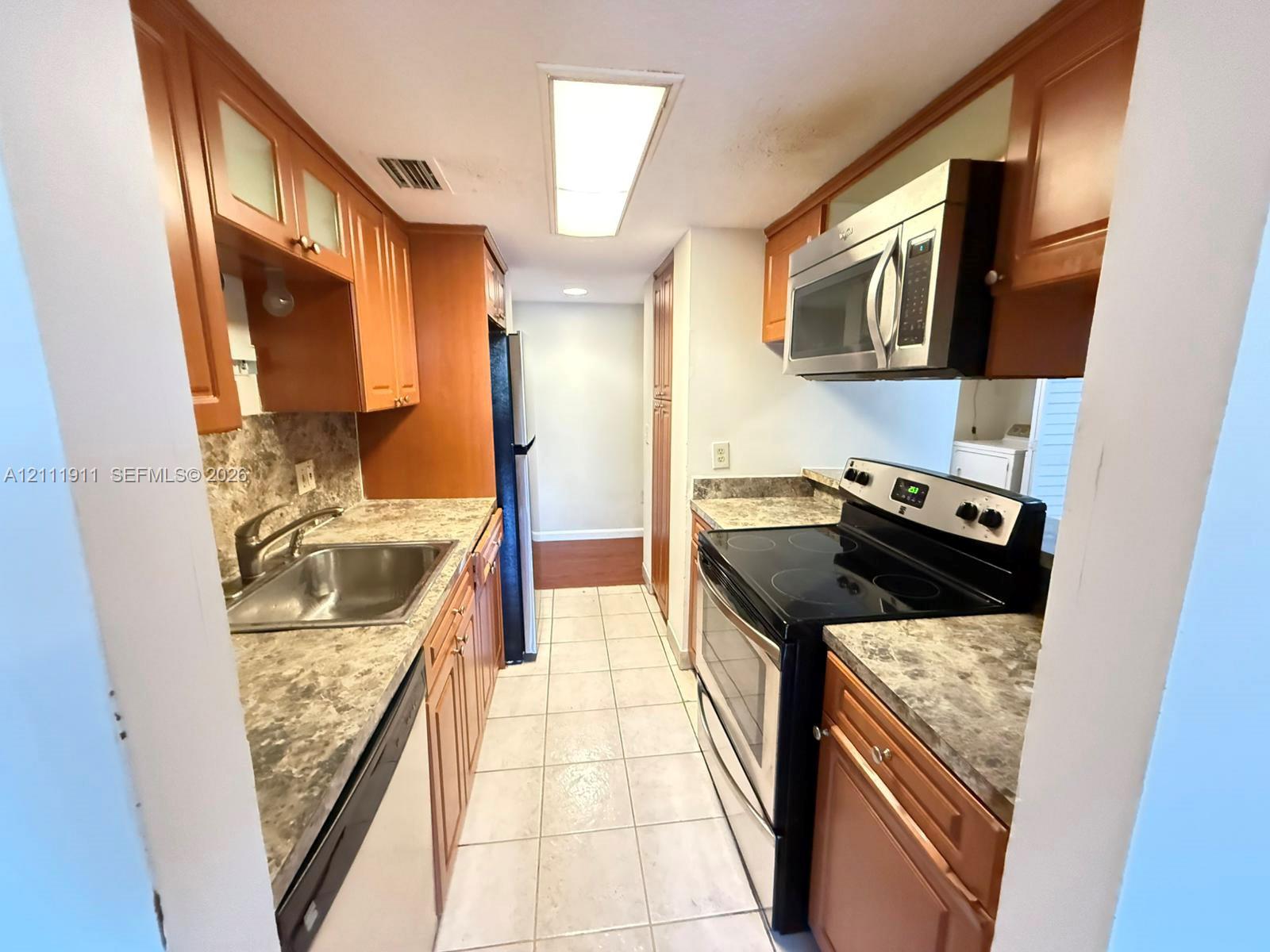 4401 W Mcnab Road 15 Property Photo 5