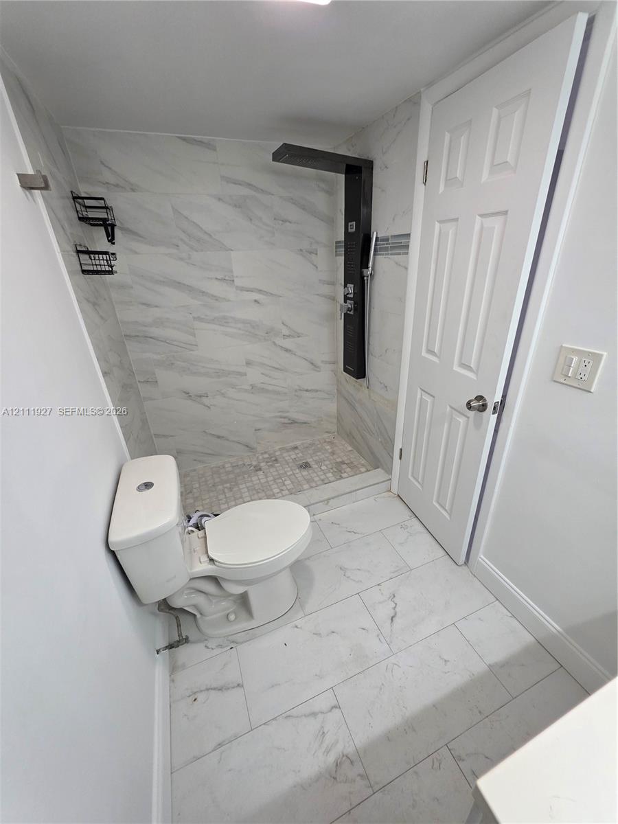 4751 Nw 21st Street 106 Property Photo 9