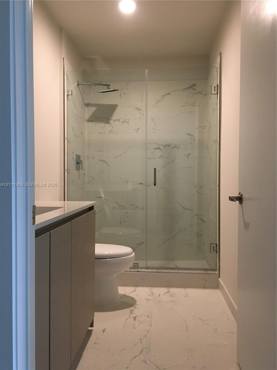 2535 Ne 193 Street 4104 Property Photo 12