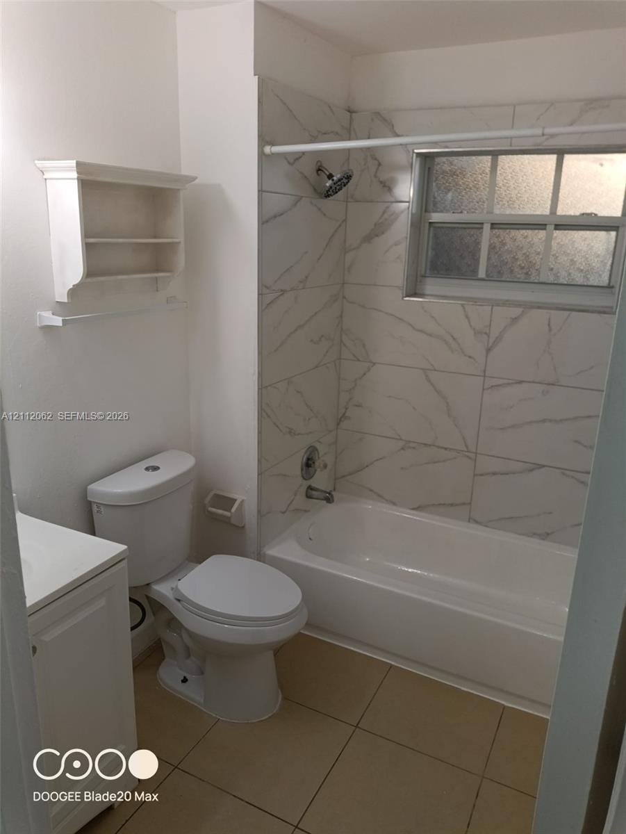 300112 Nw 68th Street 9g Property Photo 15