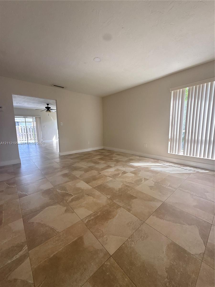 11745 Sw 122nd Place Property Photo 3