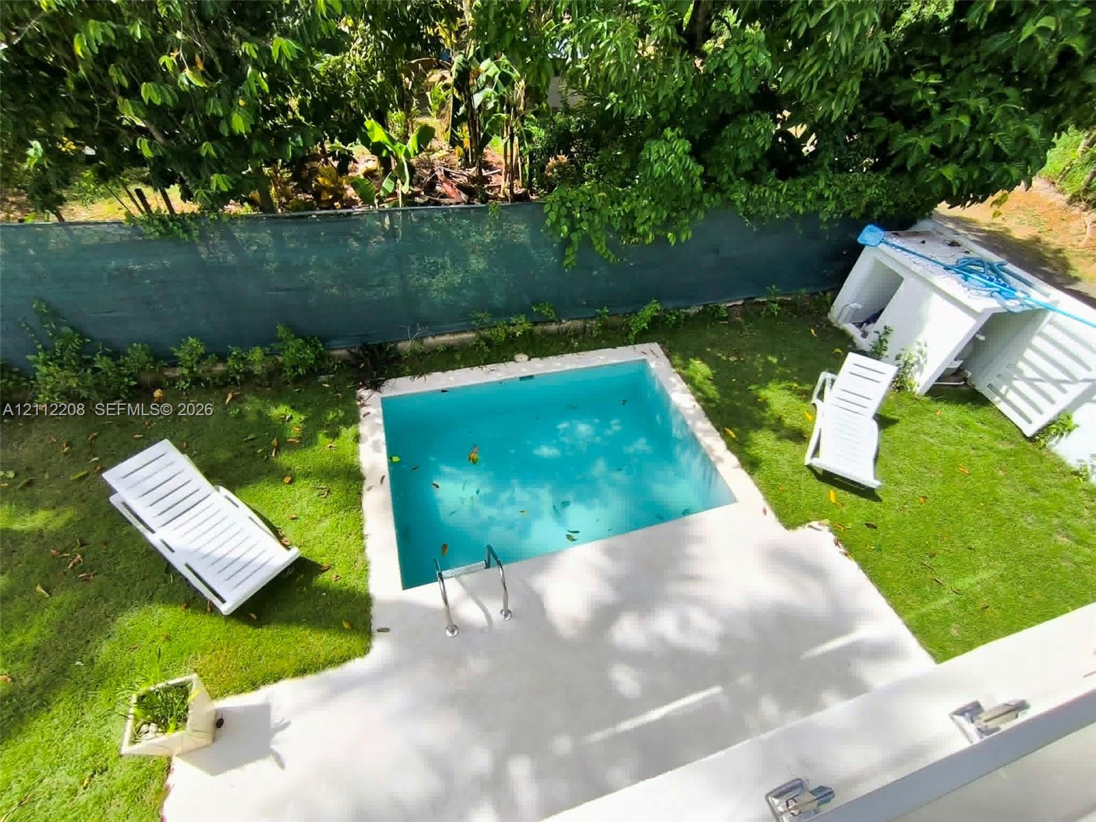 A12112208 Property Photo 3
