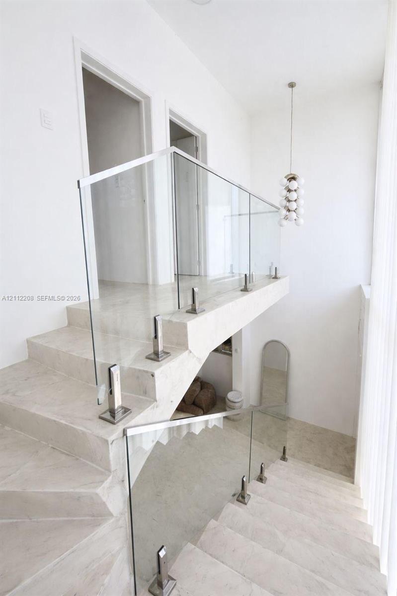 A12112208 Property Photo 15