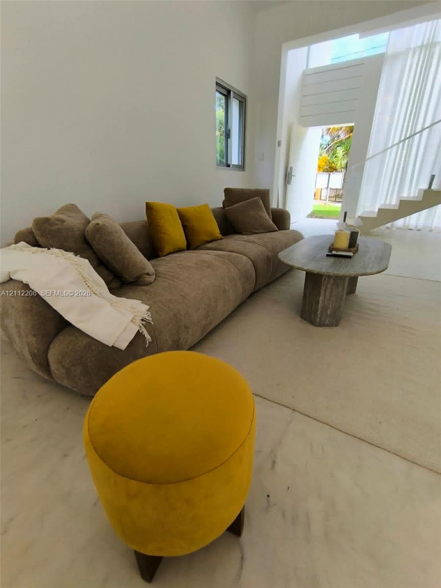 A12112208 Property Photo 20