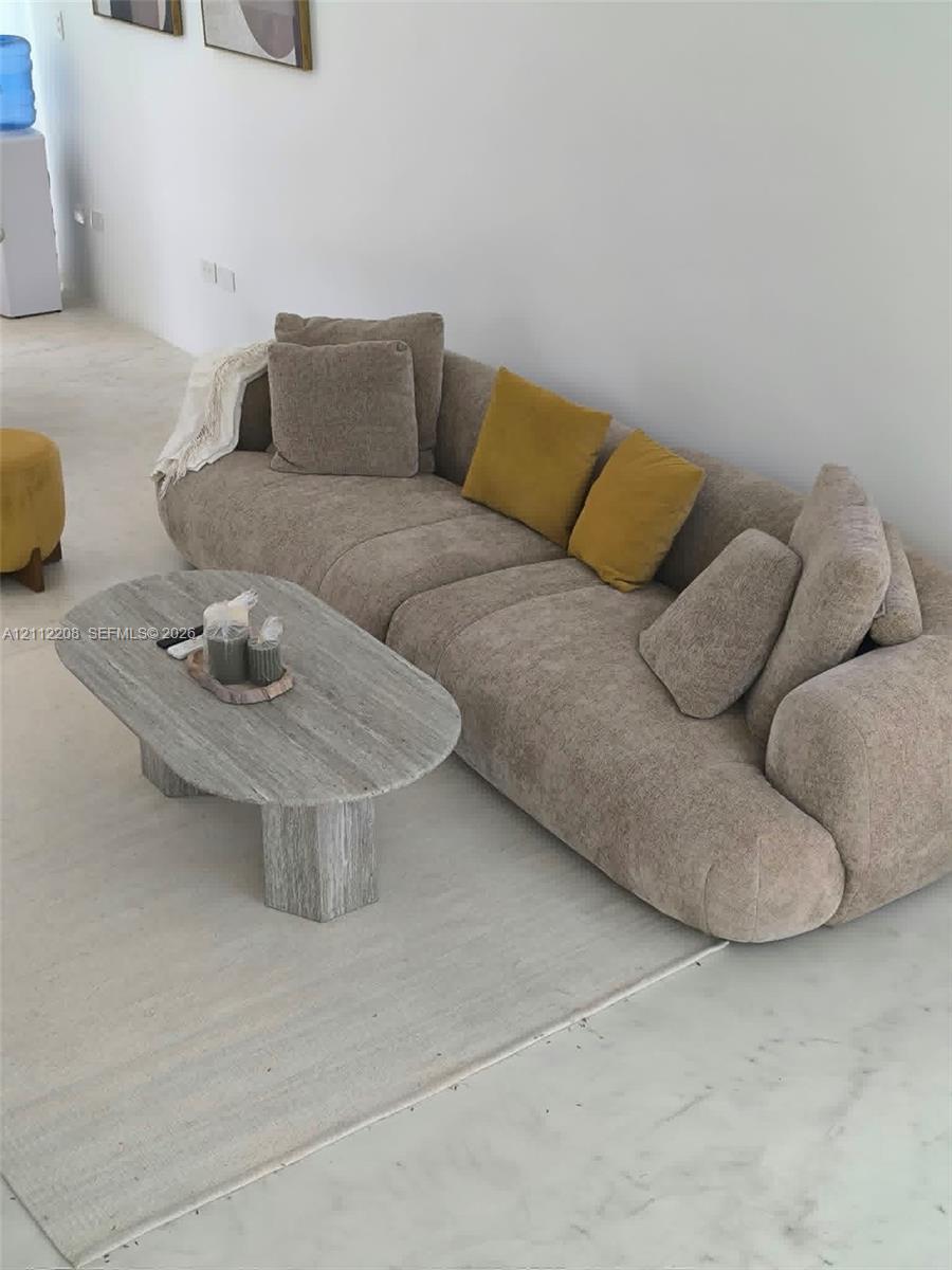 A12112208 Property Photo 21