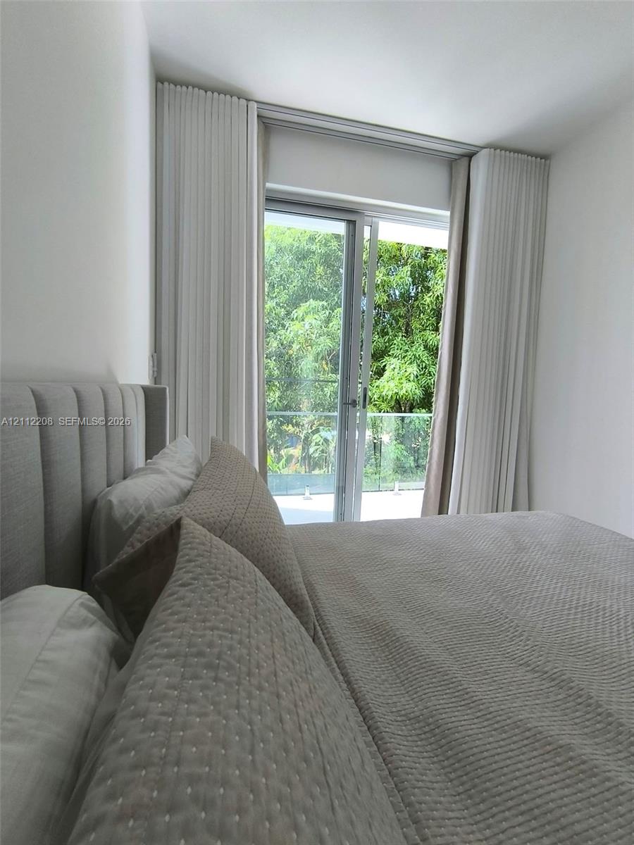 A12112208 Property Photo 32