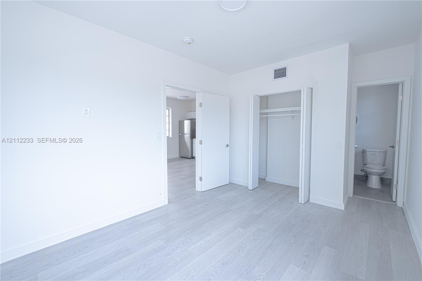 423 Ne 71st Street 3 Property Photo 8
