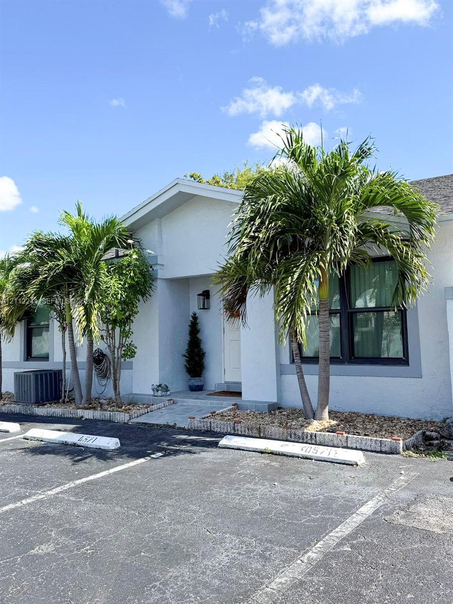 6477 SW 152nd Place 5-77 Property Photo 1