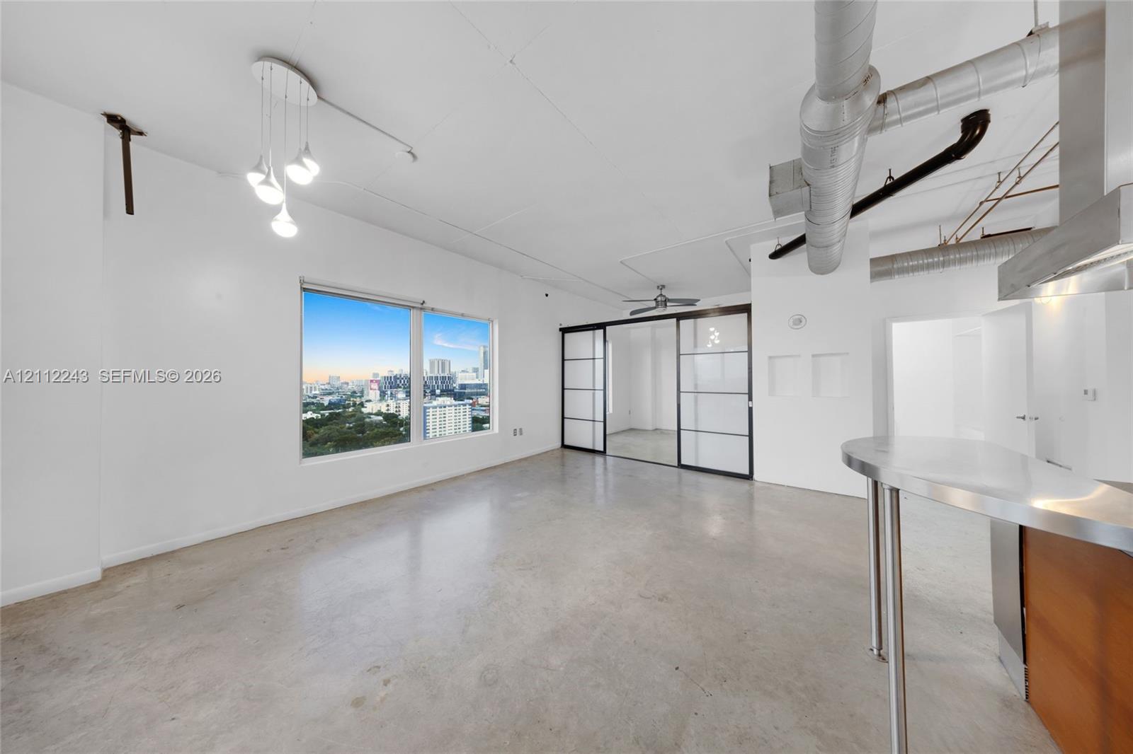 10 S River Drive Phi15 Property Photo 8
