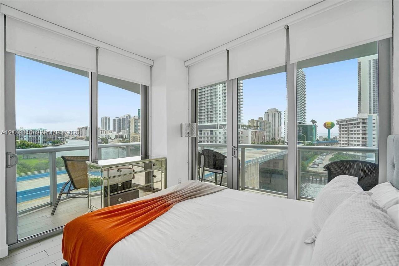 2600 E Hallandale Beach Boulevard T702 Property Photo 1