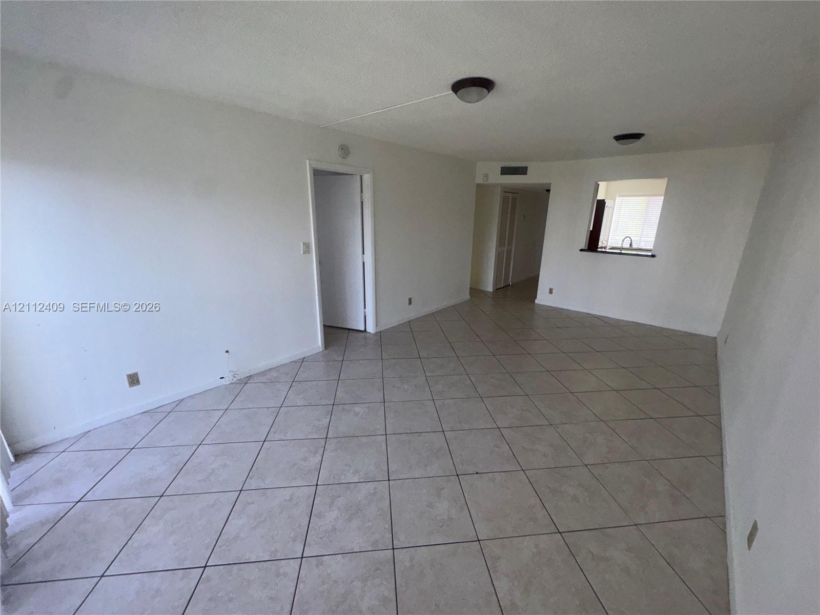 8740 N Sherman Circle 406 Property Photo 5