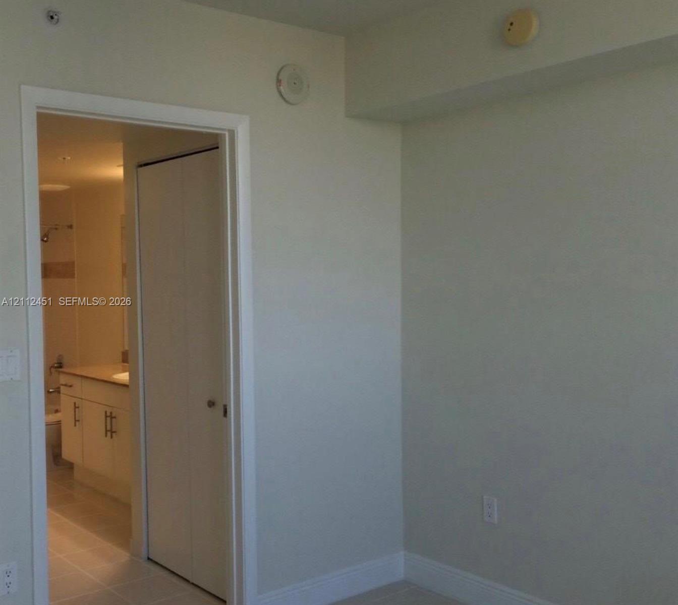 A12112451 Property Photo 5