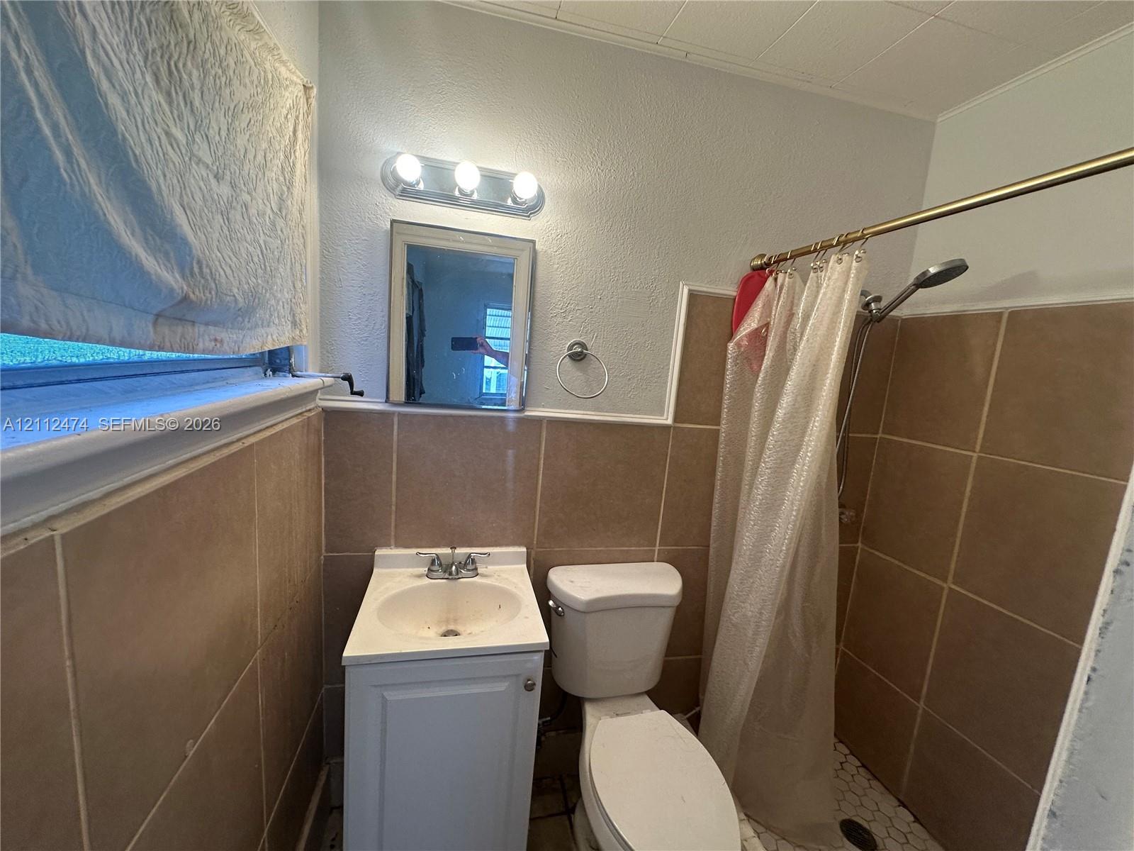1271 Ne 32nd Street 1279 Property Photo 5