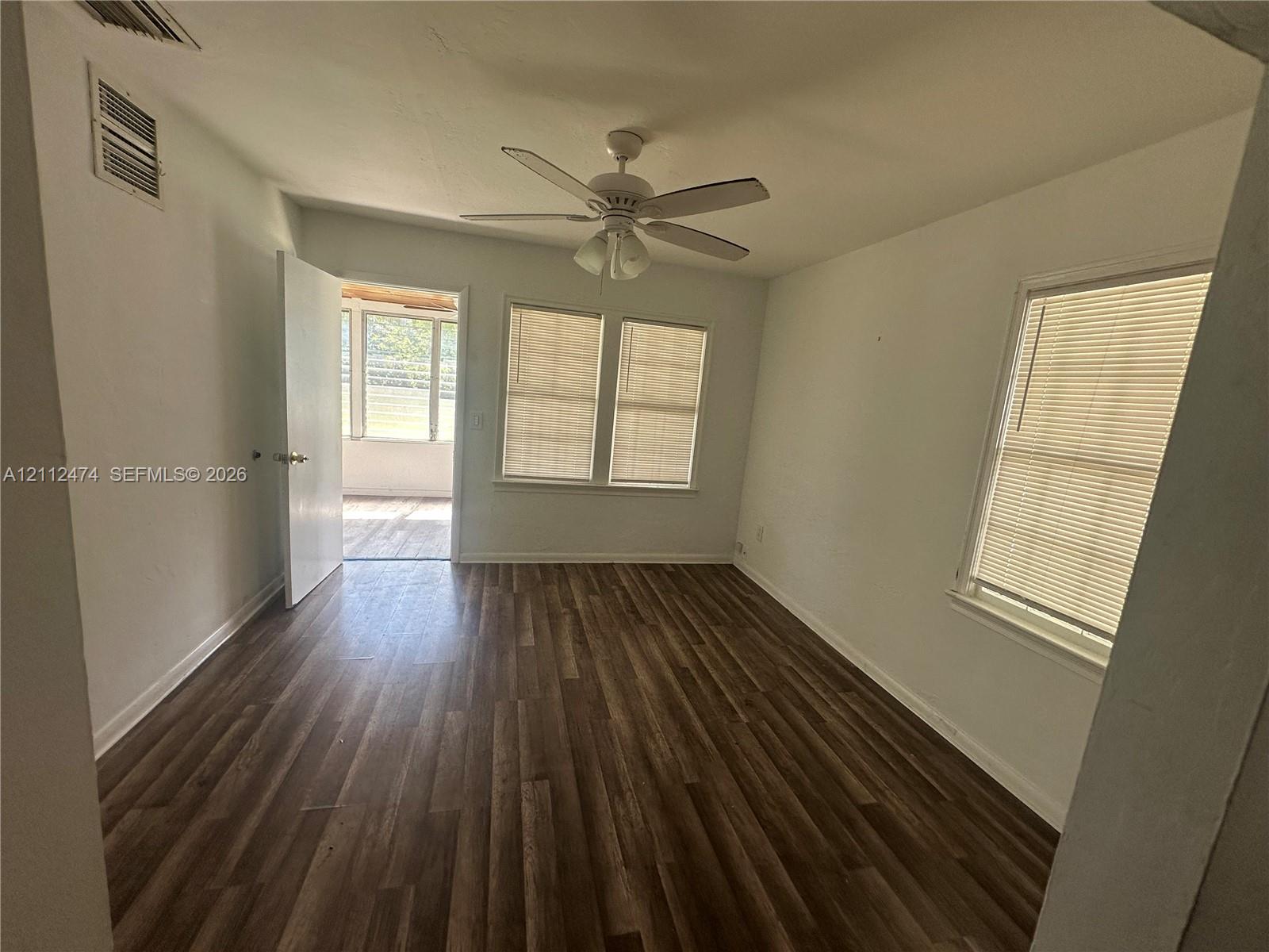 1271 Ne 32nd Street 1279 Property Photo 12
