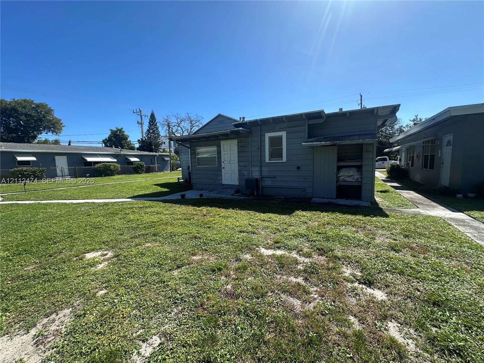 1271 Ne 32nd Street 1279 Property Photo 15