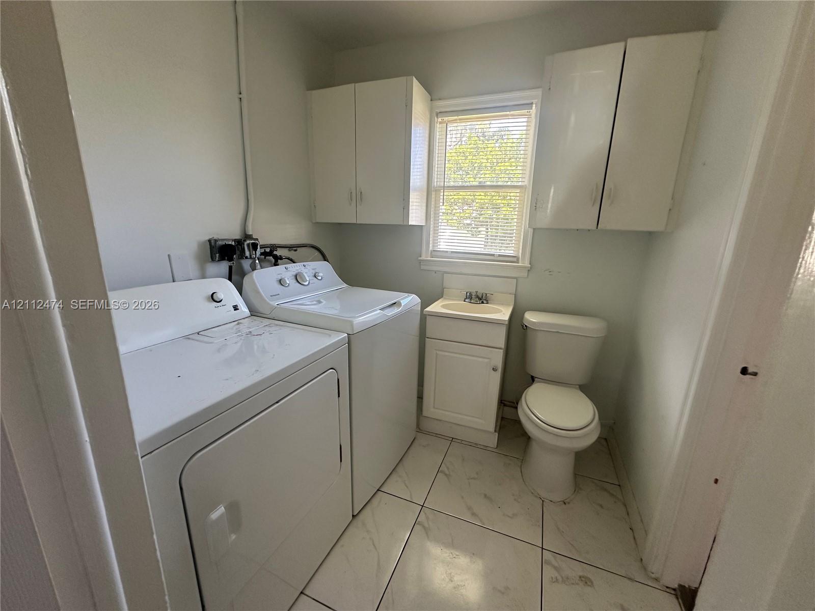 1271 Ne 32nd Street 1279 Property Photo 18