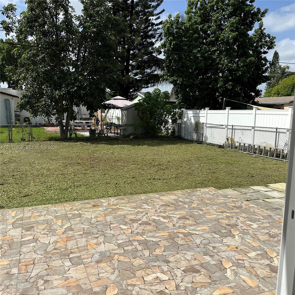 6432 Flagler Street 1 Property Photo 17