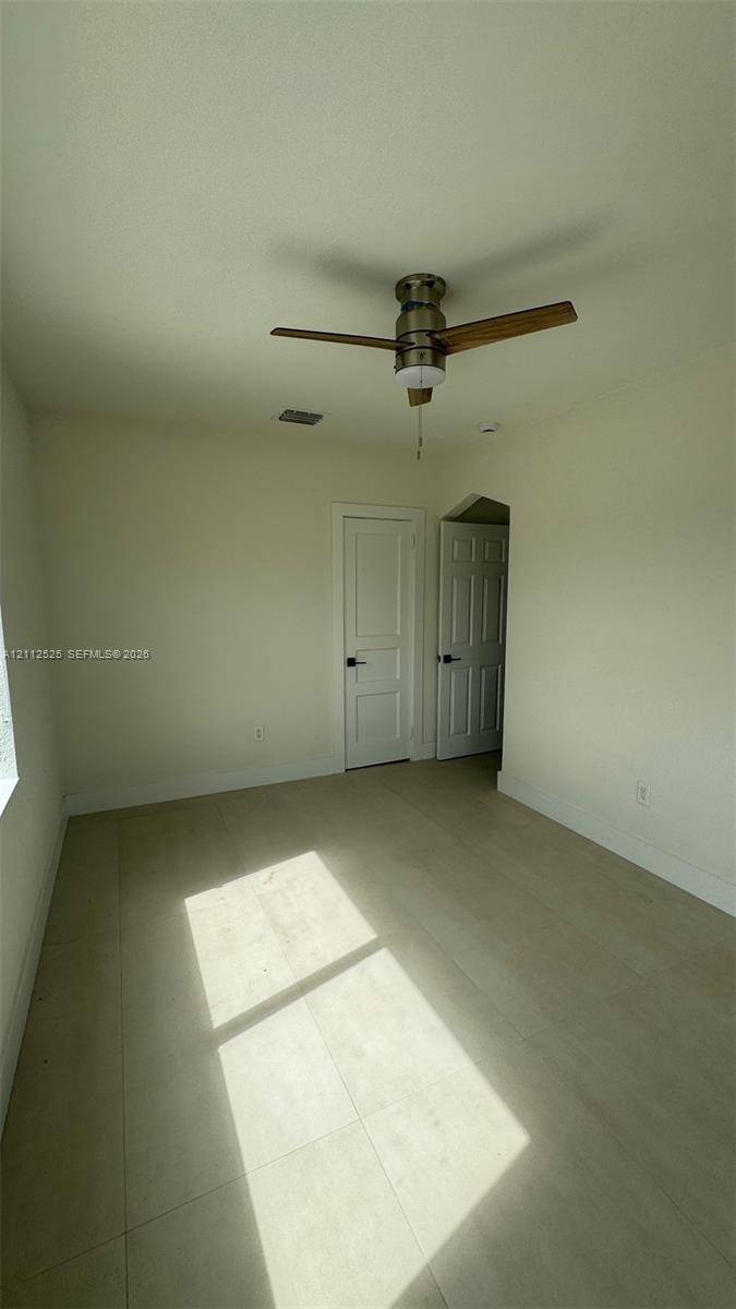 351 E 14th Street 353 Property Photo 11