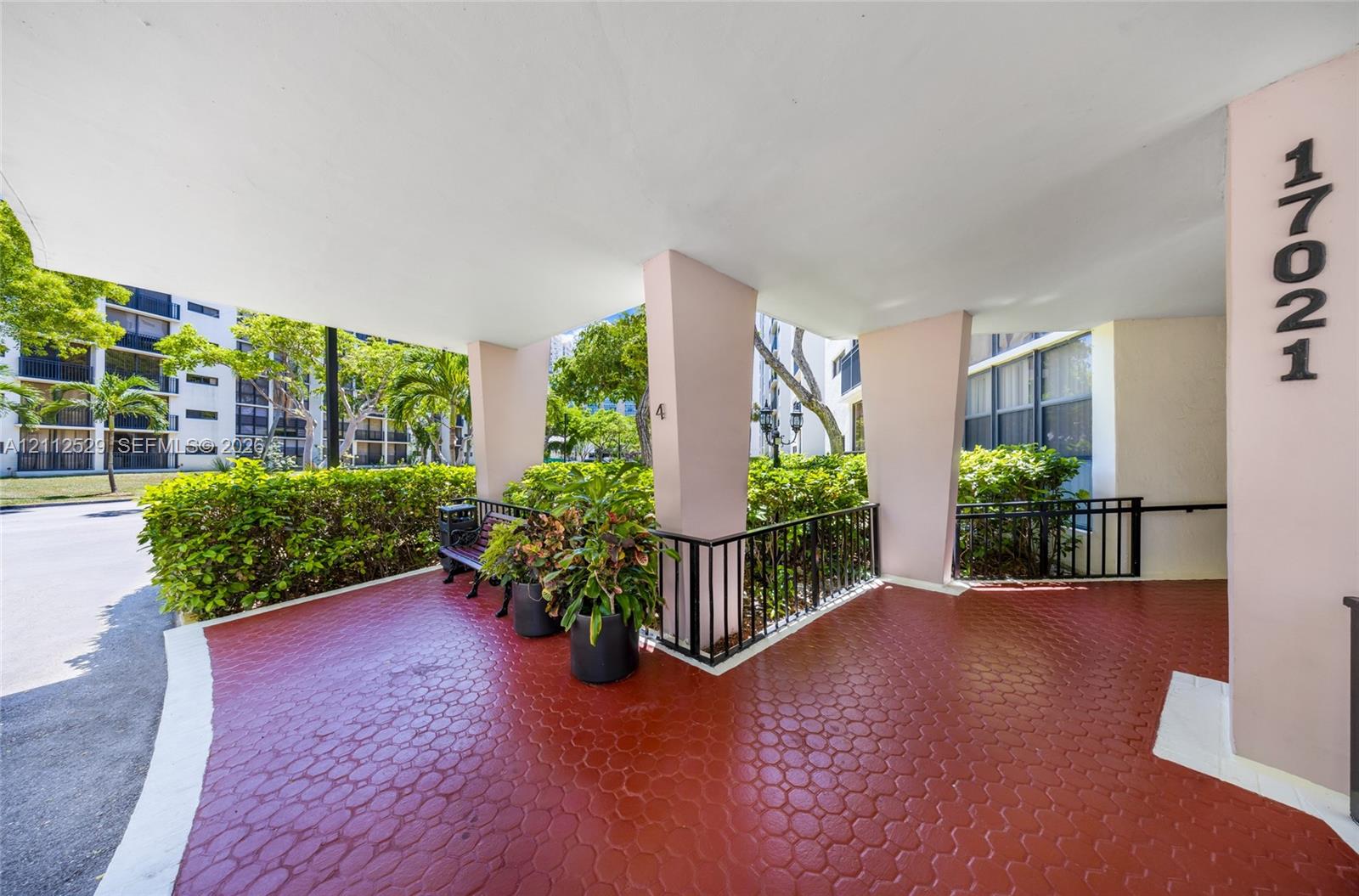 17021 N Bay Road 101 Property Photo 1