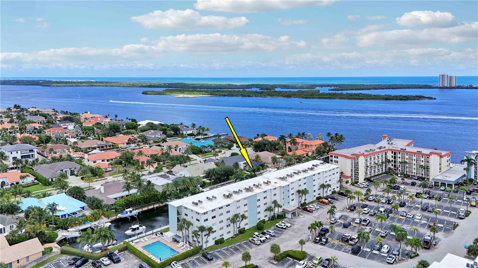 109 Paradise Harbour Boulevard 406 Property Photo 4