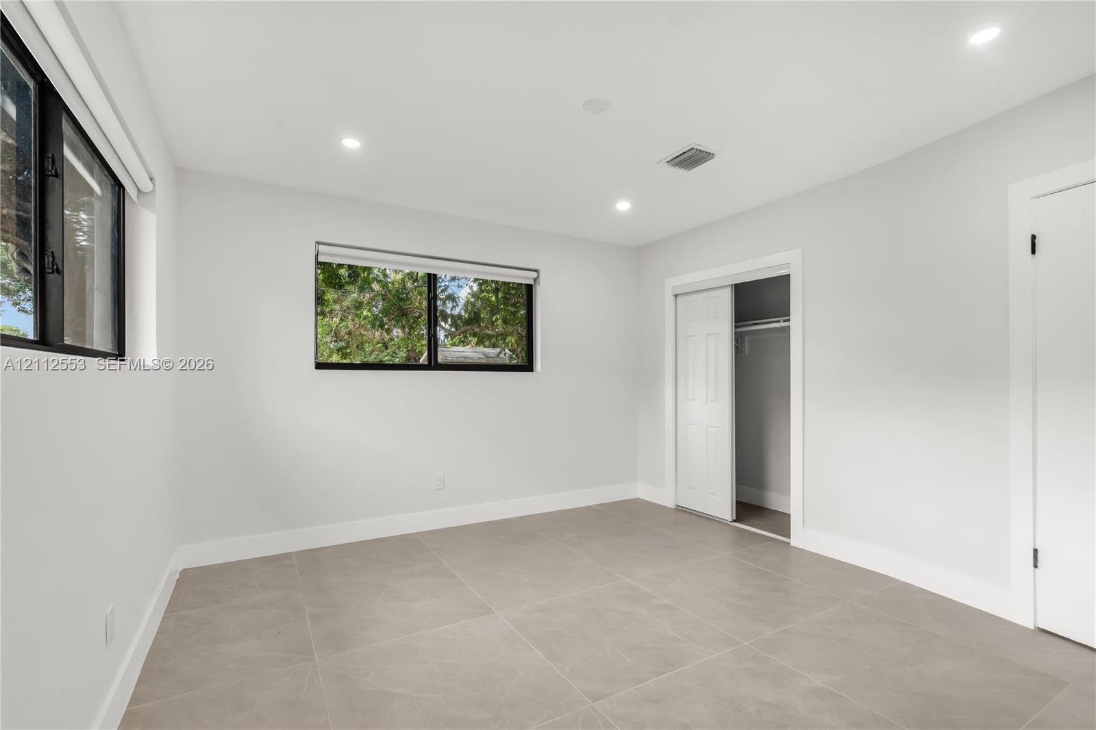 1410 Ne 161st Street Property Photo 13